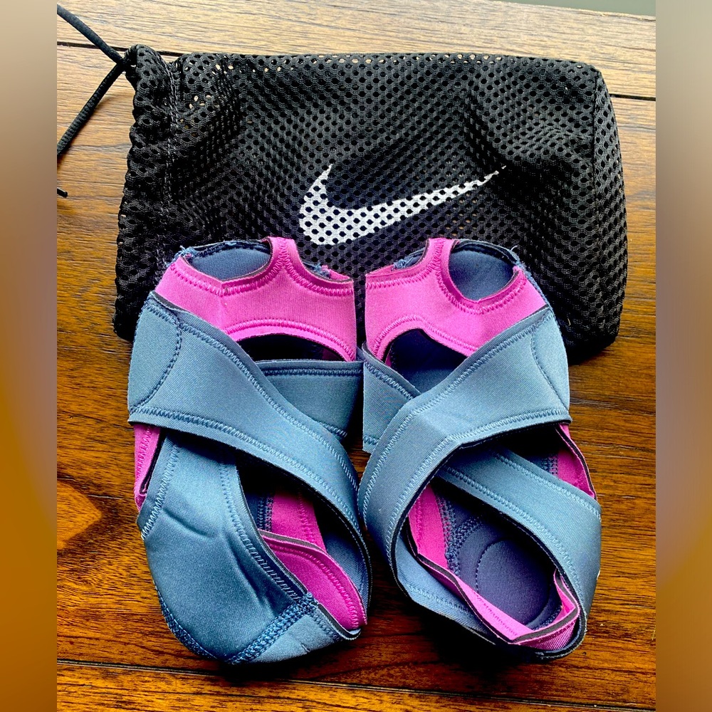 Nike Studio Wrap Slip-Ons
